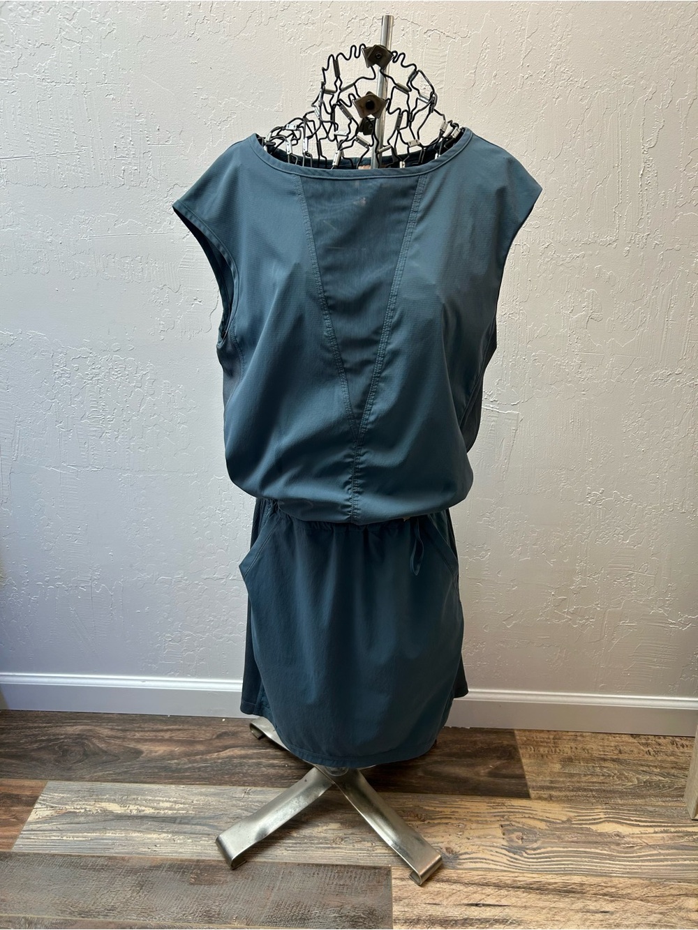 Indyeva Blue Gray Athleisure Dress Sleeveless‎ Drawstring Pockets Size S